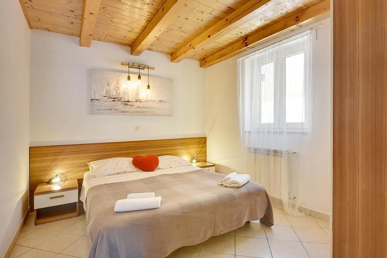 Villa Helena Banjole Tatil Evi